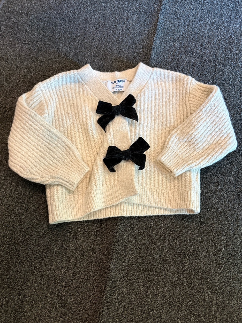 Old Navy SoSoft Velvet Bow Sparkle Cardigan Cream 18-24M Toddler Girl